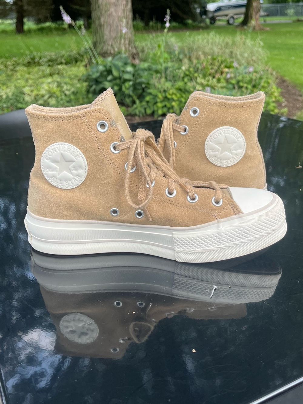 Converse Chuck Taylor Tan Suede Hi-Top Platform Sneakers in Nomad Khaki size 8.5